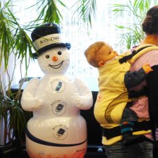 Schneeballschlacht in der Gemeinde Schneeballschlacht in der Gemeinde